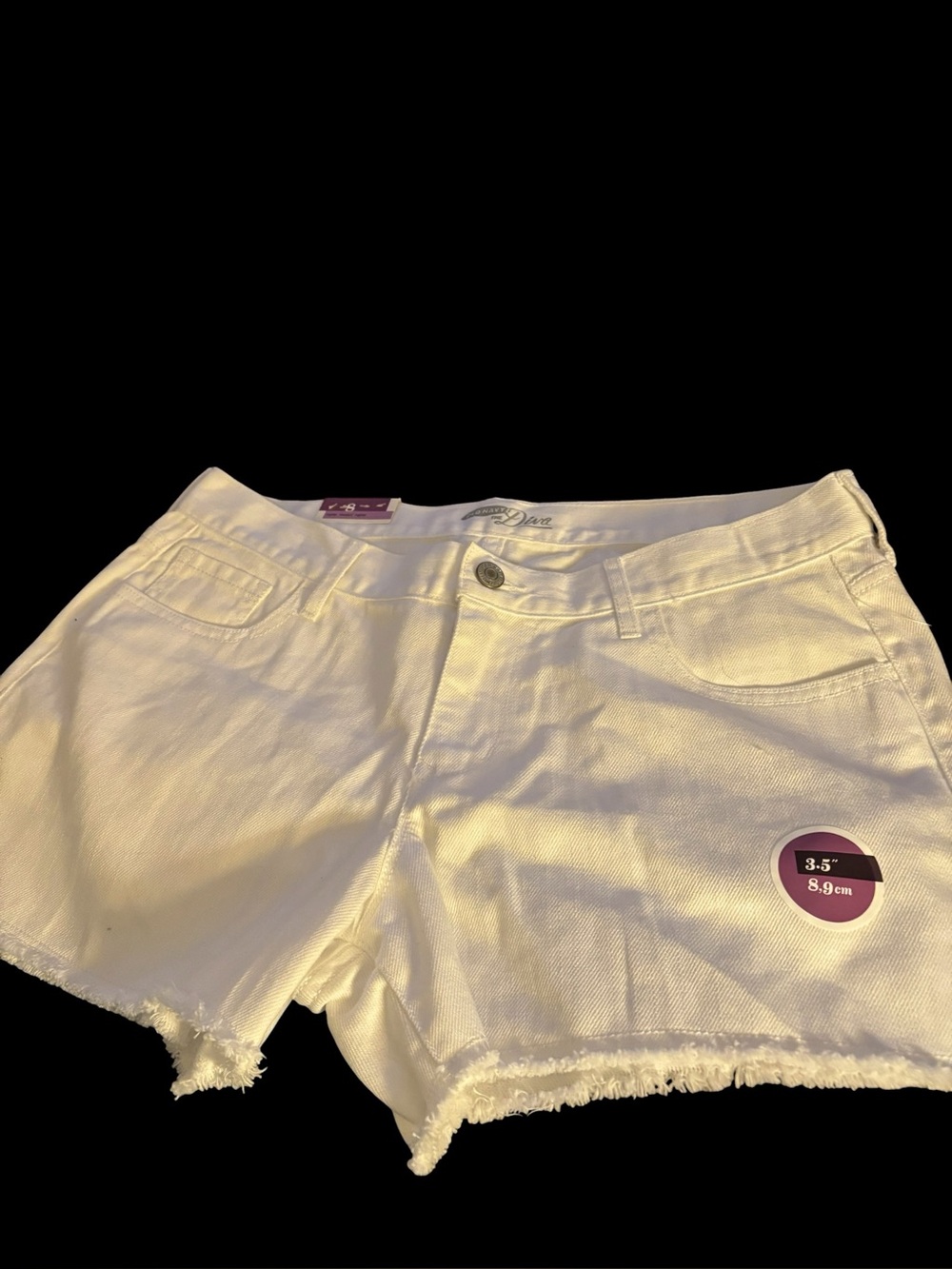 Old Navy NWT Diva style frayed white shorts.
